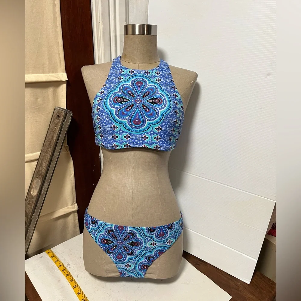Holllister size large bikini